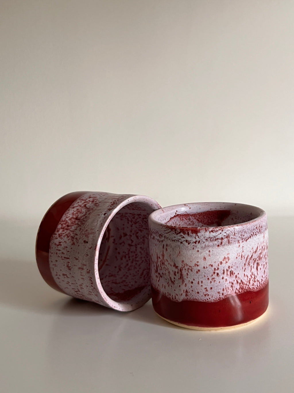 Grooved — Red + White Speckle