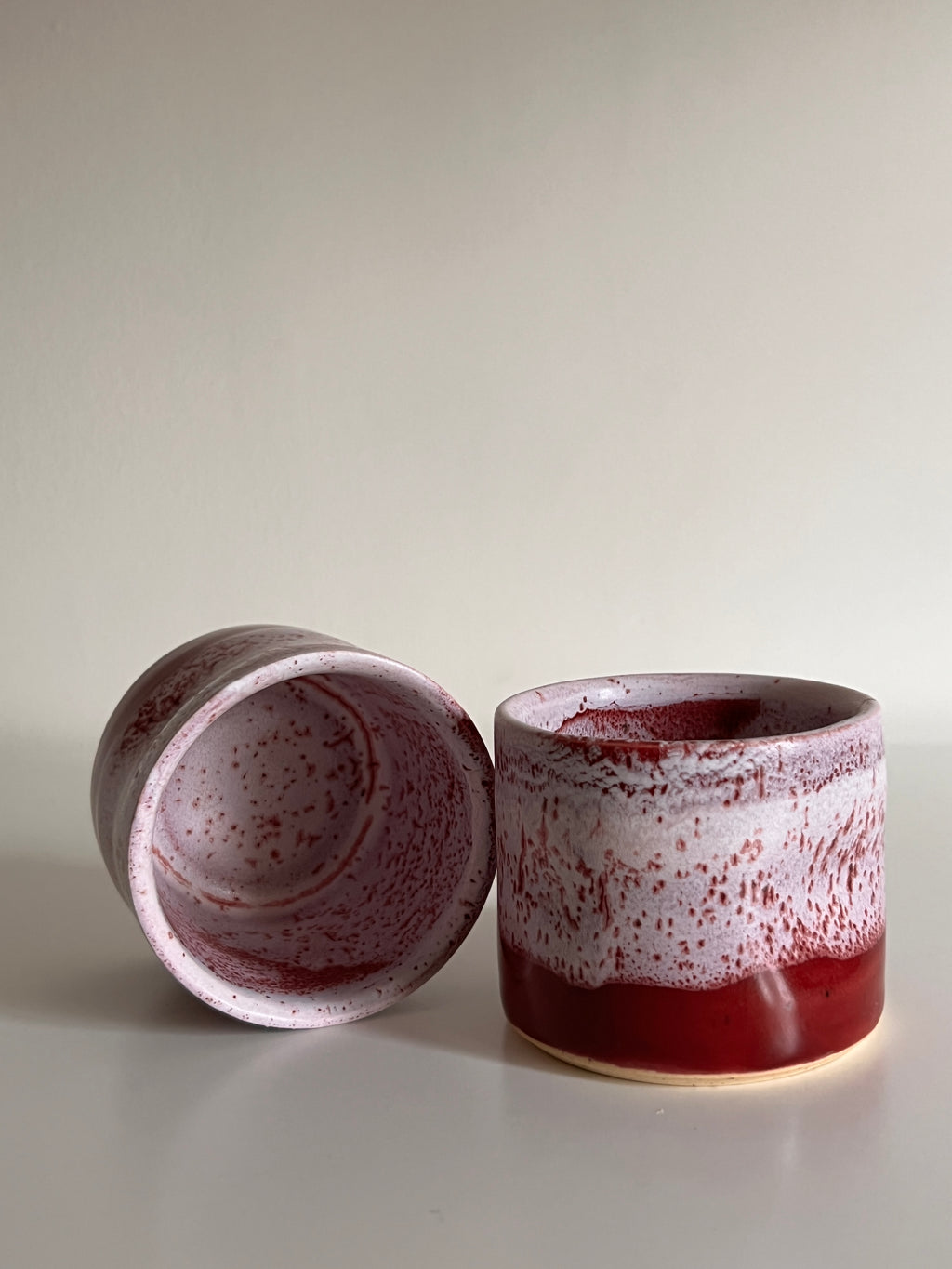 Grooved — Red + White Speckle