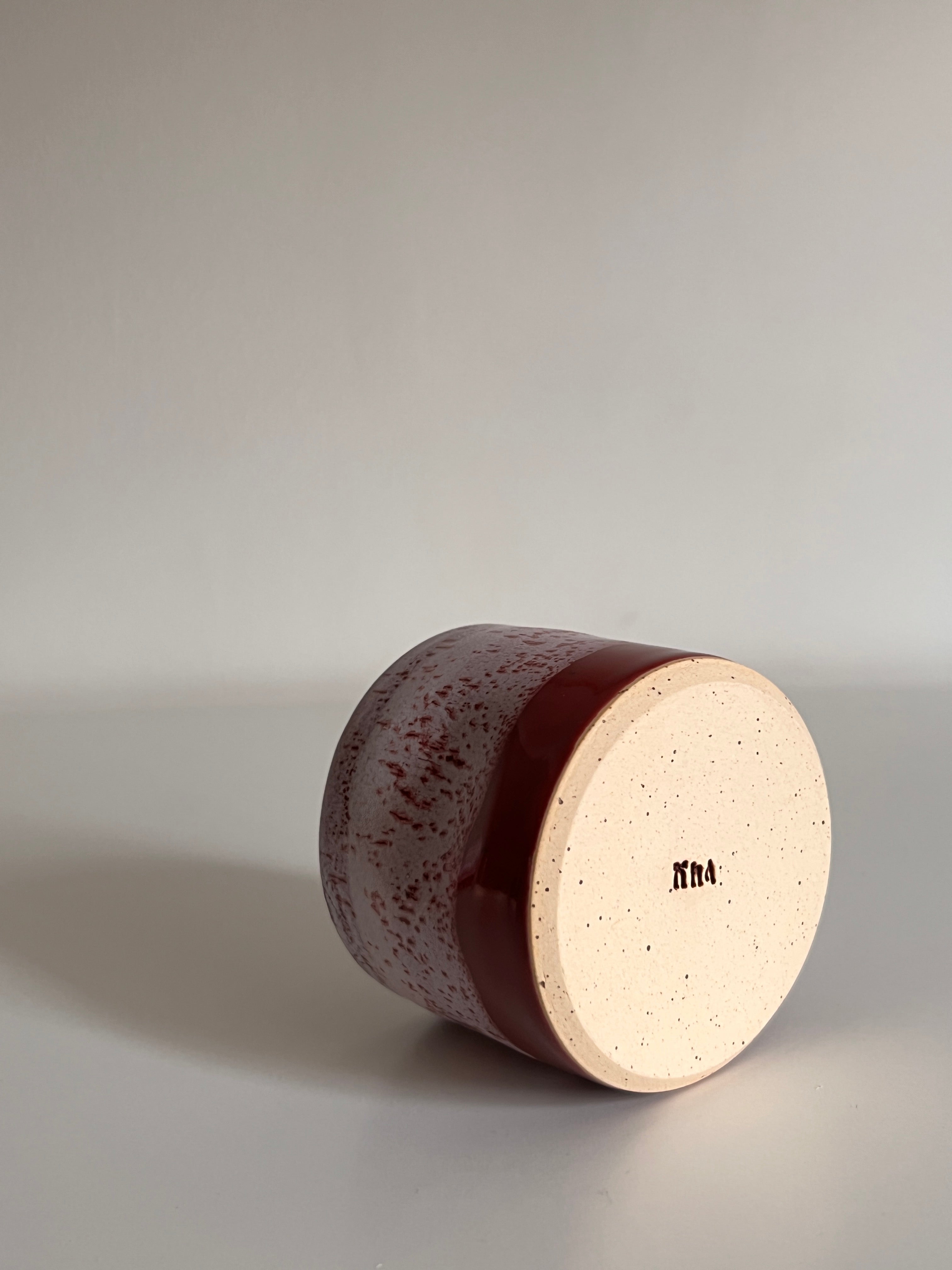 Grooved — Red + White Speckle